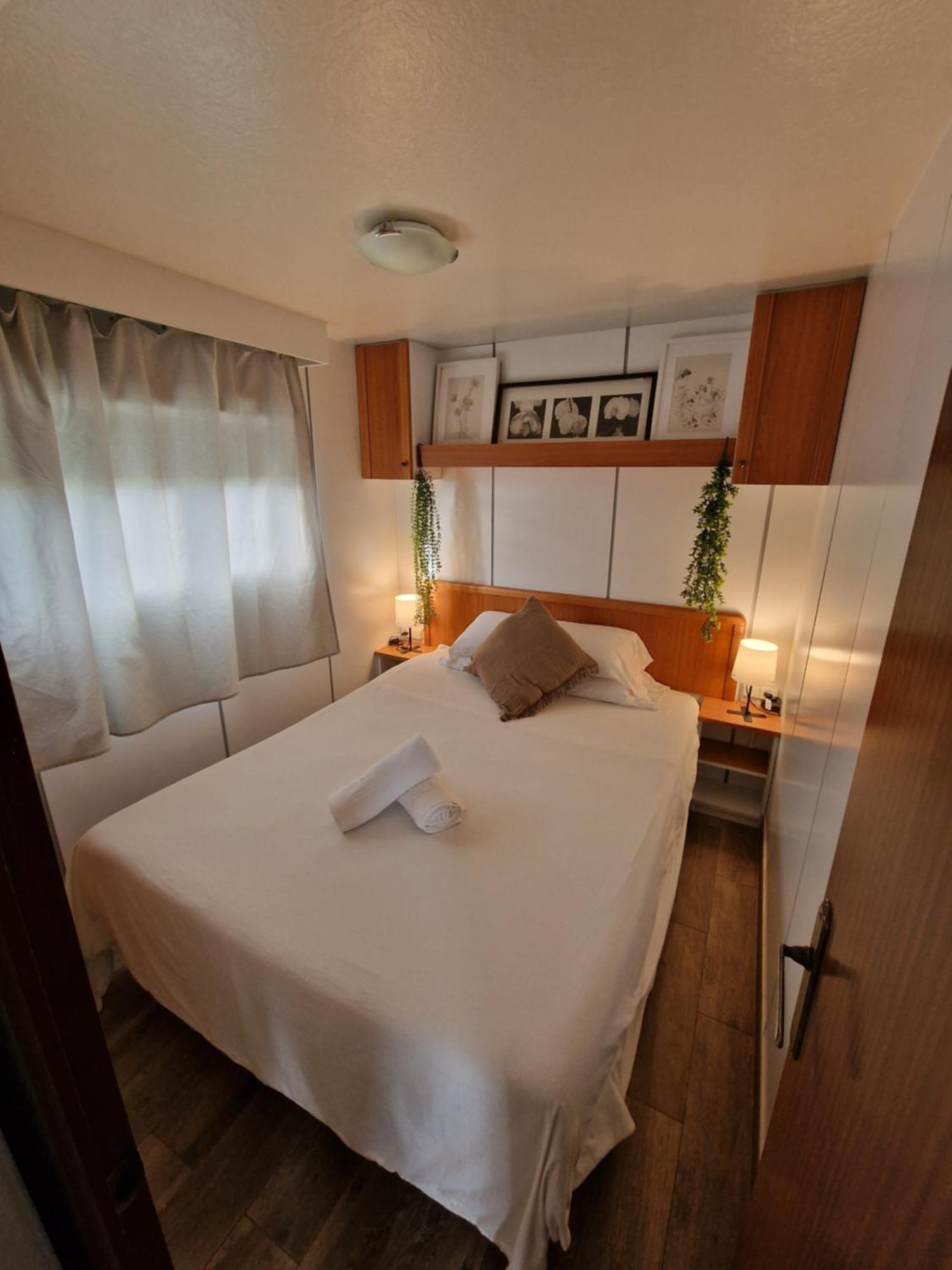 Camping Area Parking Caravane Sevilla
